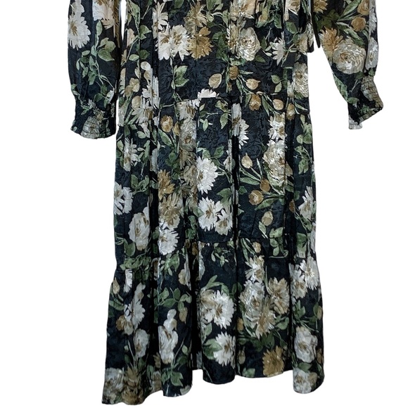 AVLN Studio Over-all Floral Pattern MIDI Dress - Picture 3 of 9